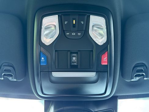 New 2026 RAM 3500 Big Horn AWD/4WD image 31