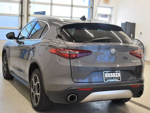 Used 2018 Alfa Romeo Stelvio Ti AWD/4WD image 10