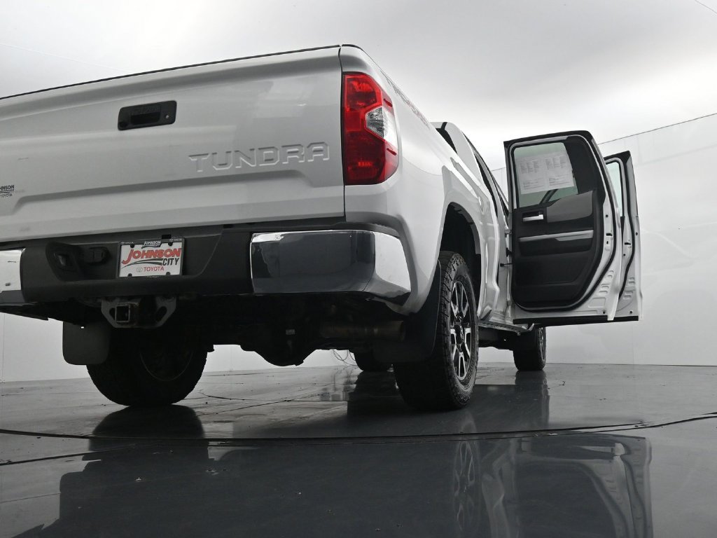 Used 2021 Toyota Tundra Limited w/ TRD Off-Road Package AWD/4WD image 44