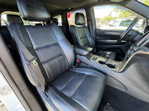 Used 2014 Jeep Grand Cherokee Limited image 15
