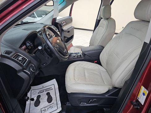 Used 2016 Ford Explorer Platinum image 20