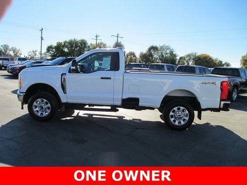 Used 2024 Ford F350 XLT w/ Snow Plow Prep Package image 8