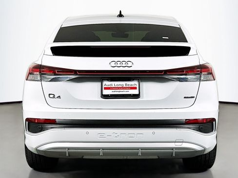 Used 2024 Audi Q4 e-tron Premium Plus w/ Premium Plus AWD/4WD image 3