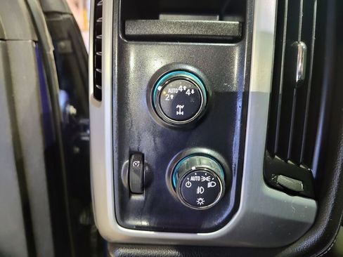 Used 2018 GMC Sierra 1500 SLT w/ SLT Premium Package image 37