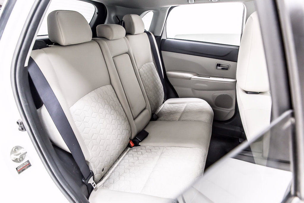 Used 2020 Mitsubishi Outlander Sport ES FWD image 36