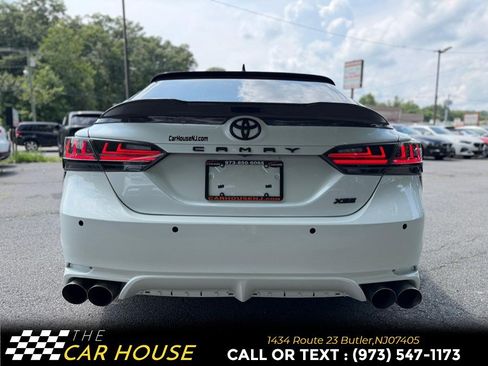 Used 2021 Toyota Camry XSE w/ Navigation Package FWD image 5