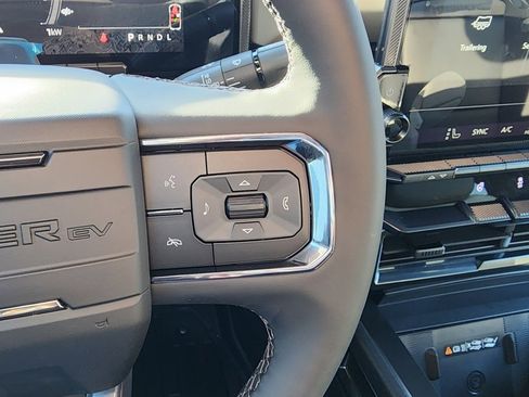 New 2026 GMC Hummer EV SUV image 28