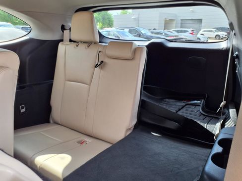 Used 2021 Toyota Highlander Limited image 19