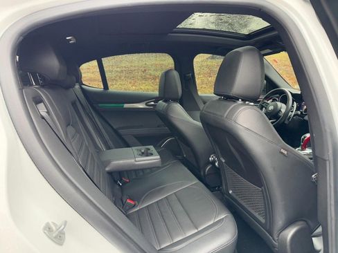 Used 2021 Alfa Romeo Stelvio Ti Sport image 10