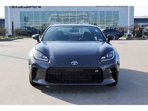 Used 2023 Toyota GR86 Premium RWD image 8