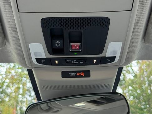 Certified 2023 Honda Accord EX image 18
