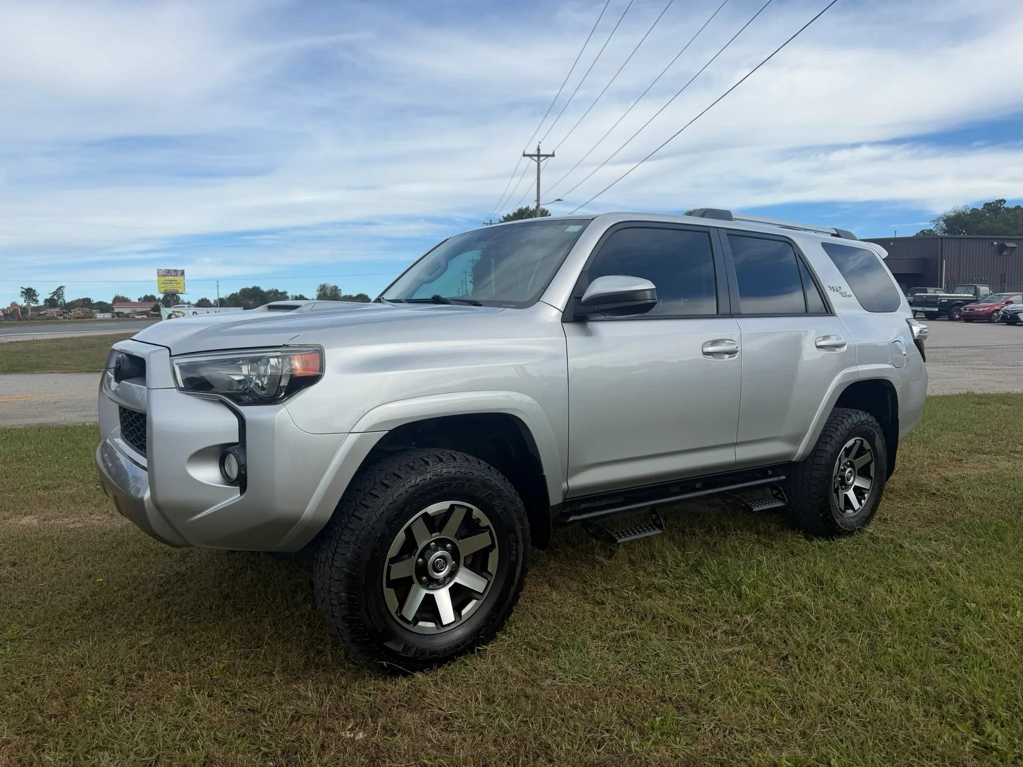 Used 2018 Toyota 4Runner TRD Off-Road AWD/4WD image 16