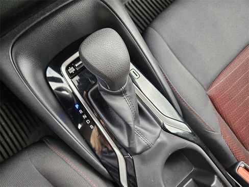 Used 2024 Toyota Corolla SE image 17
