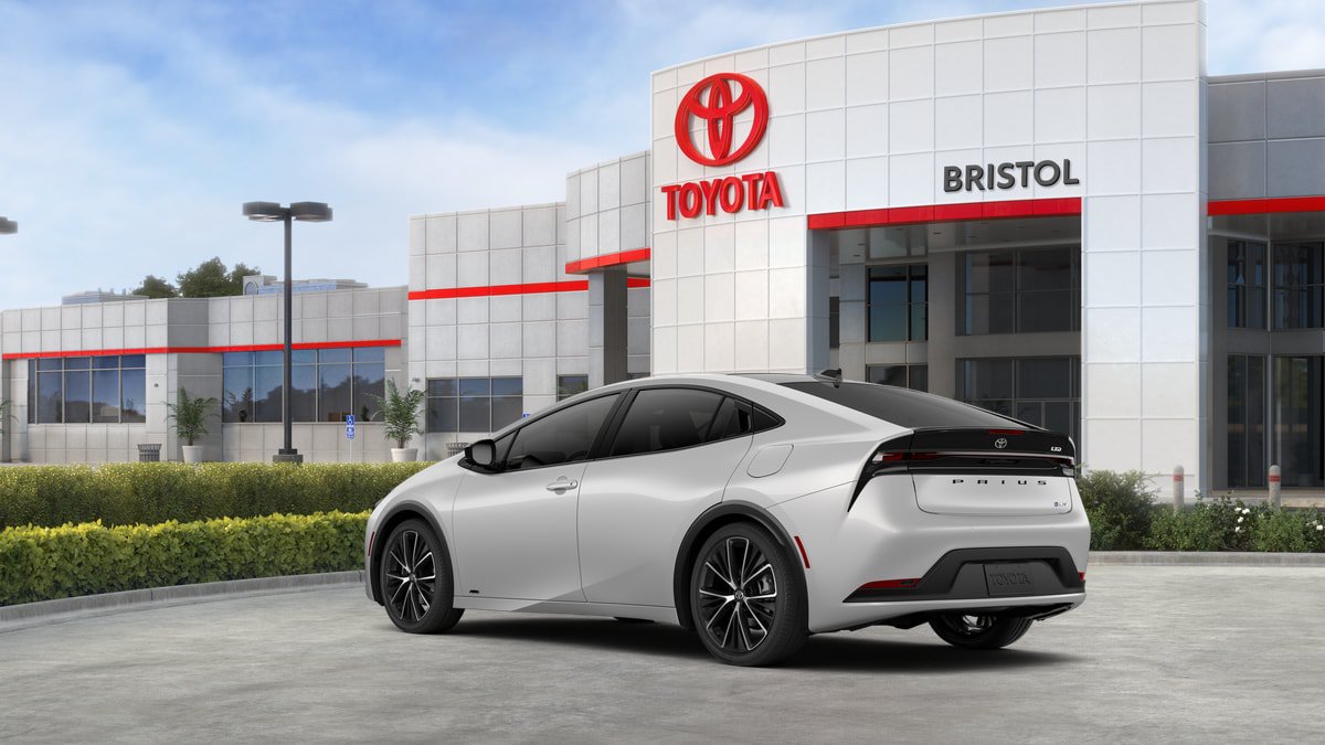New 2027 Toyota Prius Limited w/ Limited Premium Package AWD/4WD image 6