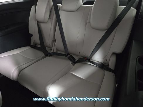 Certified 2026 Honda Odyssey EX-L image 17