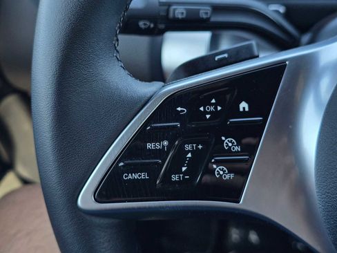 Used 2026 Mercedes-Benz GLB 250 image 32