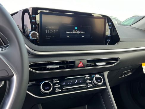 Certified 2023 Hyundai Sonata SEL w/ Cargo Package image 22