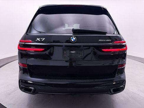 Used 2024 BMW X7 xDrive40i w/ M Sport Package image 16