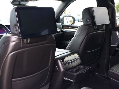 Used 2025 Cadillac Escalade Sport Platinum image 20