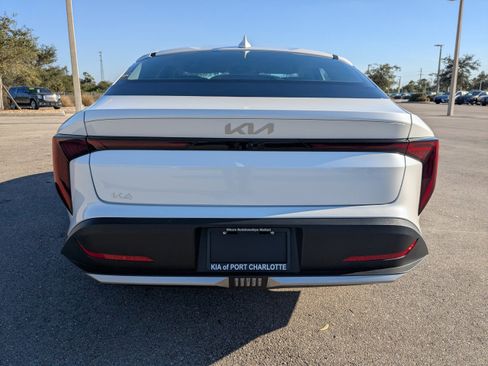 New 2025 Kia K4 GT-Line Turbo FWD image 6