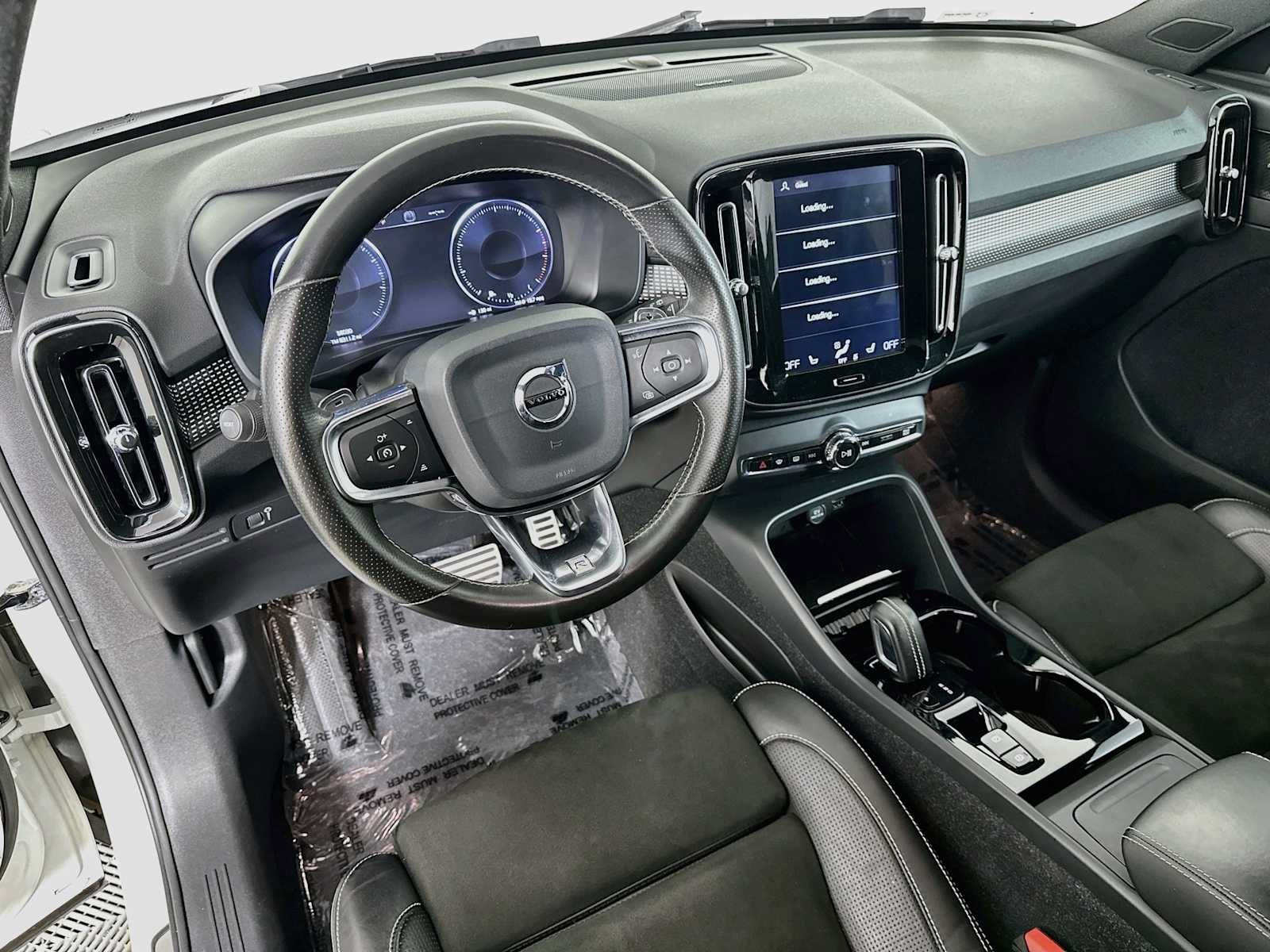 Used 2020 Volvo XC40 T5 R-Design w/ Protection Package Premier AWD/4WD image 9