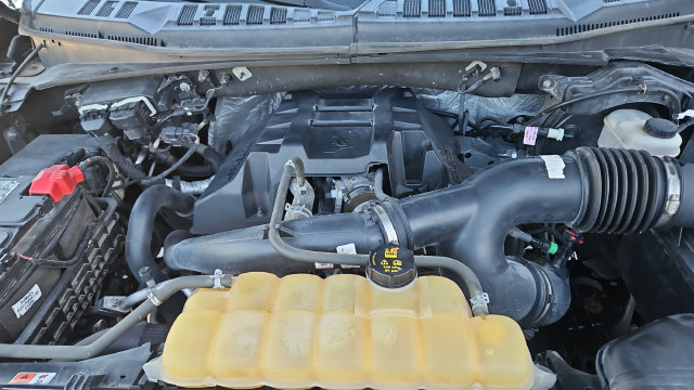 Used 2015 Ford F150 XLT w/ Equipment Group 301A Mid AWD/4WD image 28