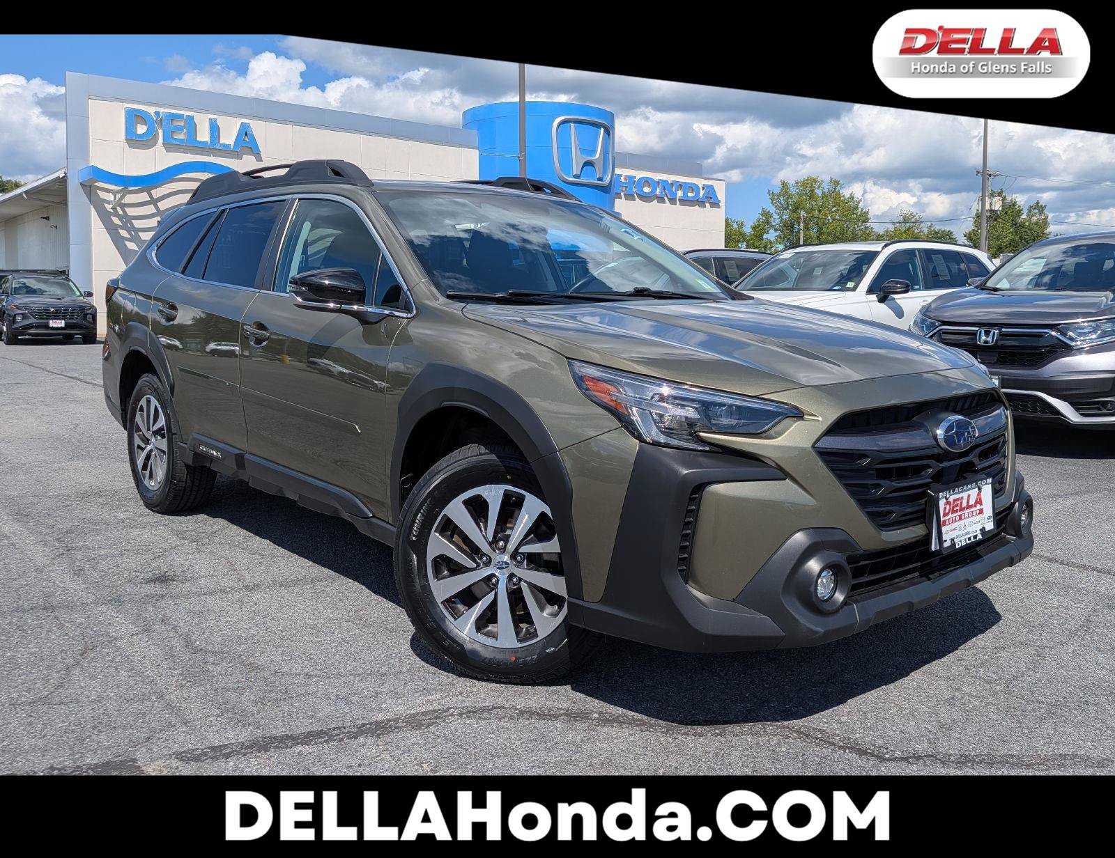 Used 2025 Subaru Outback Premium AWD/4WD image 1