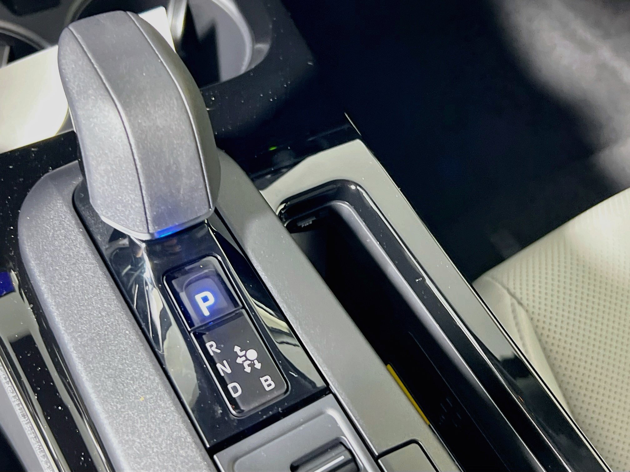 New 2027 Toyota Prius XLE FWD image 24