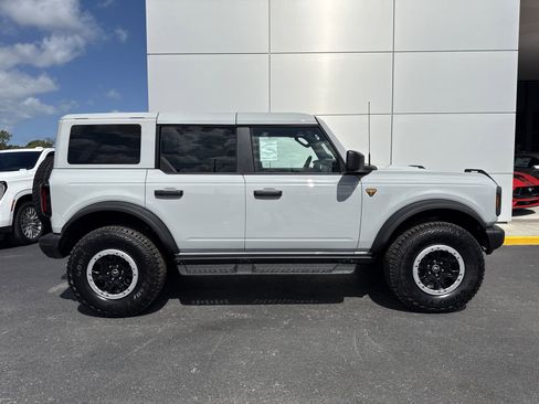 New 2026 Ford Bronco Badlands AWD/4WD image 3