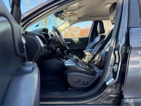 Used 2014 Jeep Cherokee Trailhawk w/ Leather Interior Group image 25