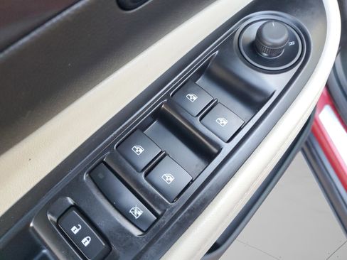 Used 2019 Buick Encore Essence w/ Safety Package II image 18