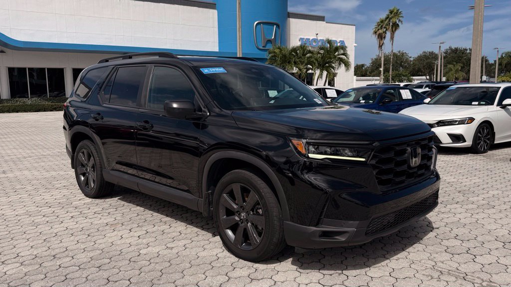 Certified 2024 Honda Pilot Sport image 15