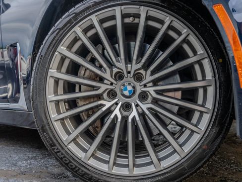 Used 2020 BMW 750i xDrive w/ Executive Package image 13