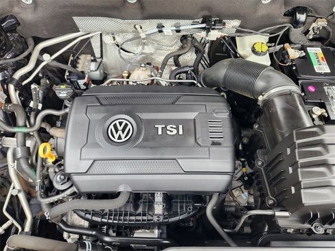 Used 2020 Volkswagen Atlas Cross Sport S image 30