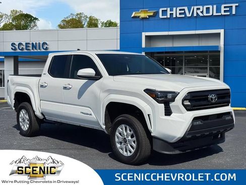 Used 2025 Toyota Tacoma SR5 RWD image 1