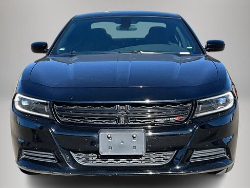 Used 2023 Dodge Charger SXT image 2