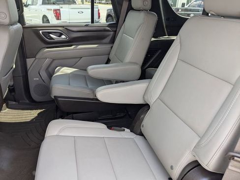 Used 2022 Chevrolet Tahoe Z71 image 14