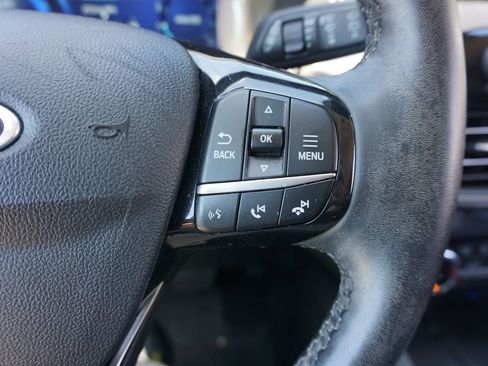 Used 2022 Ford Escape SEL w/ Technology Package AWD/4WD image 9