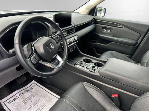 Certified 2025 Honda Pilot Elite image 10
