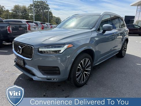 Used 2020 Volvo XC90 T5 Momentum image 4