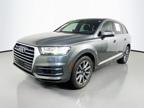 Used 2018 Audi Q7 3.0T Premium Plus w/ Premium Plus Package AWD/4WD image 10