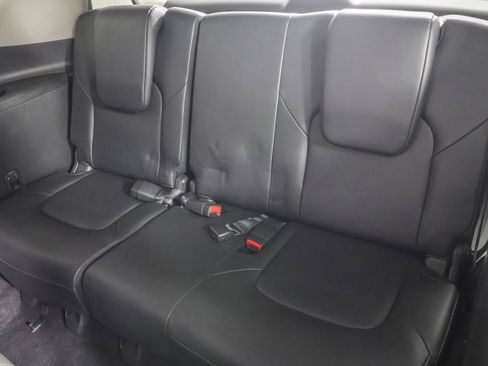 Used 2024 Nissan Armada Platinum w/ Captain's Chairs Package image 39
