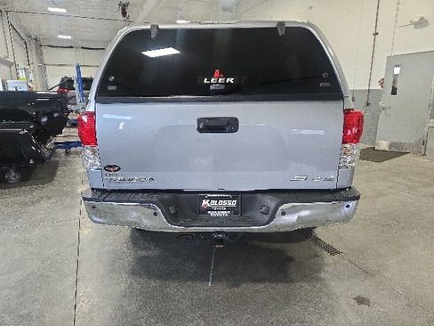 Used 2013 Toyota Tundra Limited w/ Memory Pkg AWD/4WD image 5