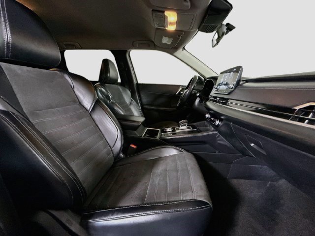 Used 2024 Mitsubishi Outlander SE FWD image 28