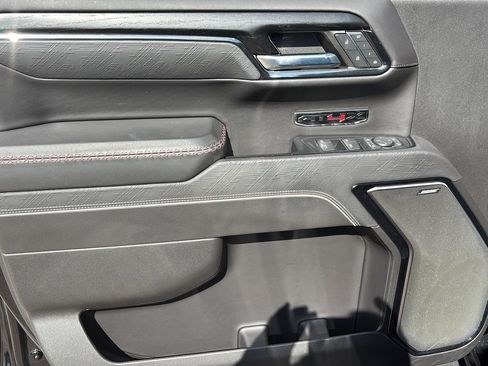 Used 2024 GMC Sierra 1500 AT4X image 17