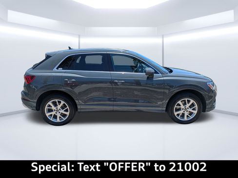 Certified 2024 Audi Q3 2.0T Premium AWD/4WD image 2