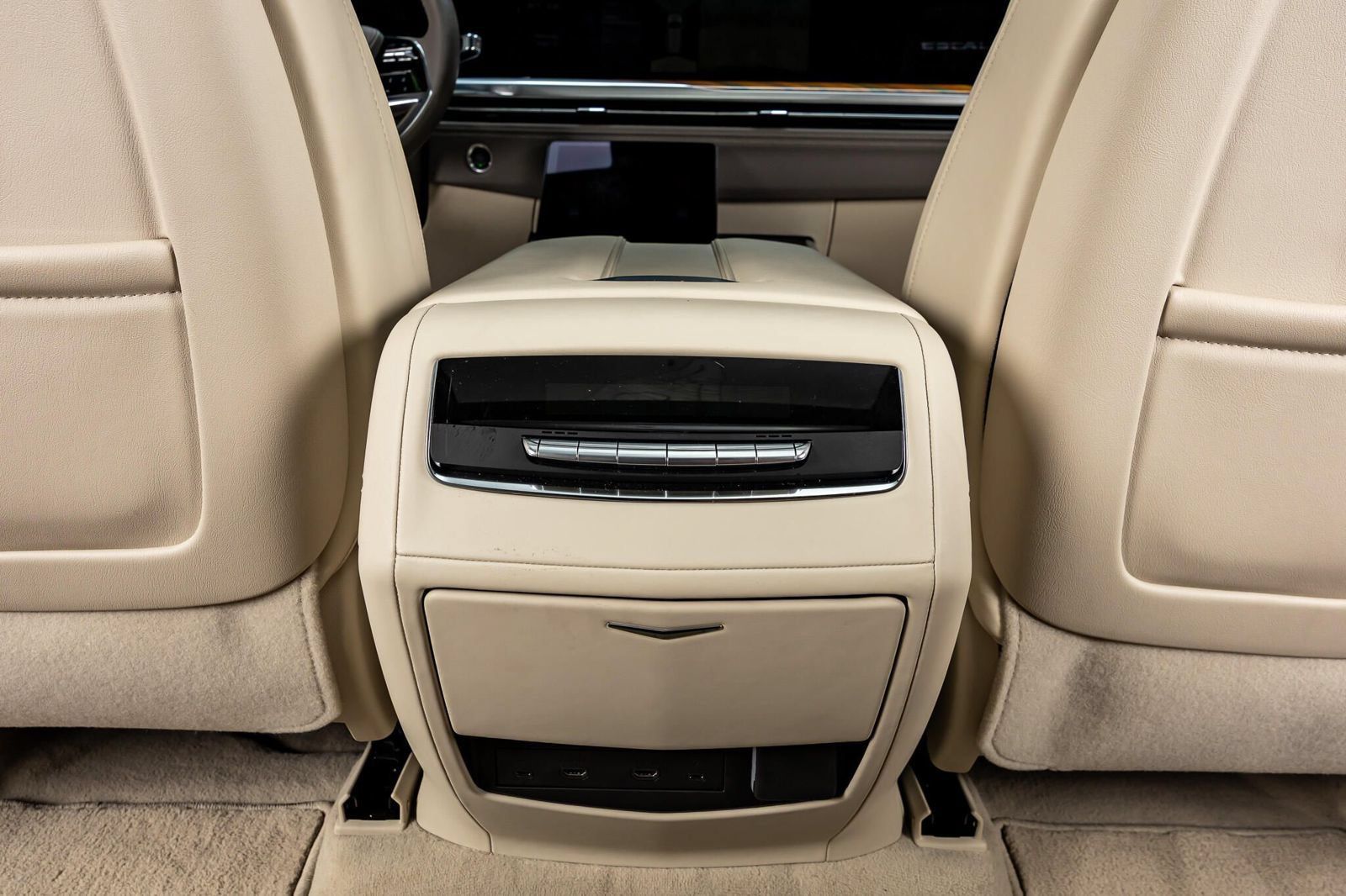 Used 2025 Cadillac Escalade Sport Platinum AWD/4WD image 35