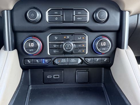 Used 2023 Chevrolet Tahoe Premier w/ Premium Package RWD image 62