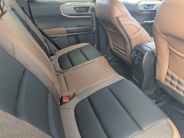 New 2026 Ford Bronco Sport Outer Banks w/ Outer Banks Tech Package+ AWD/4WD image 14