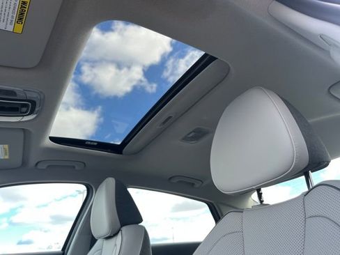 New 2026 Hyundai Elantra Limited FWD image 15